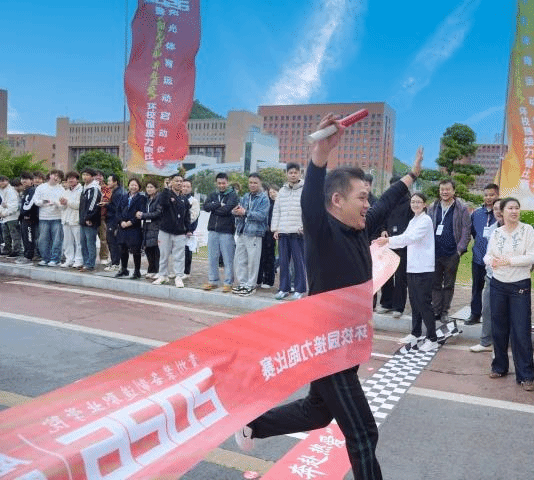 阳光体育润校园 青春奔跑赴热爱——贵州装备制造职业2026年阳光体育运动正式启动